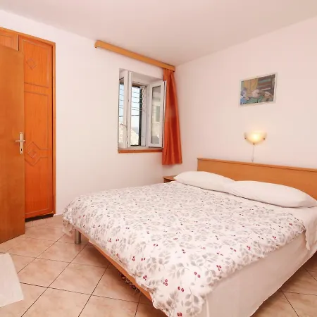 Apartmani Toni Poce Primosten Exterior photo
