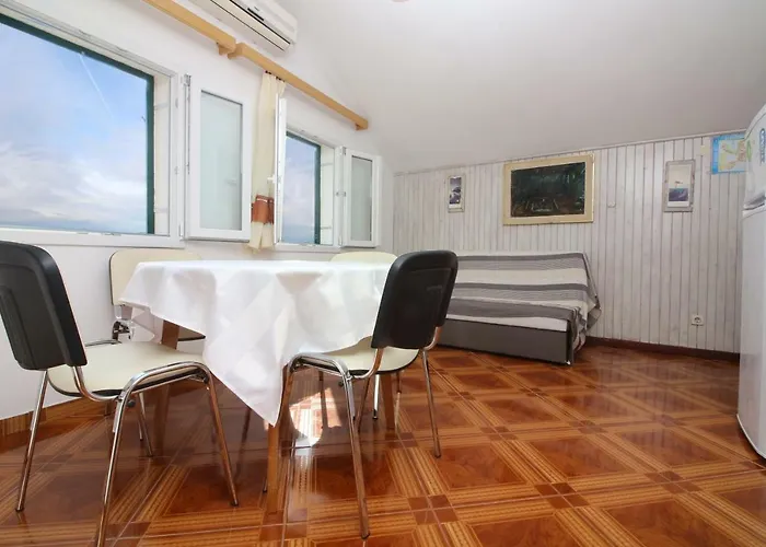 Apartmani Toni Poce